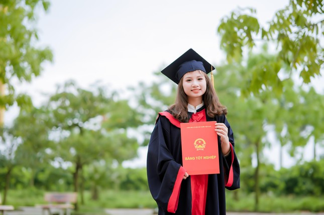 Gương mặt sinh viên khoa N - đam mê với Biên phiên dịch