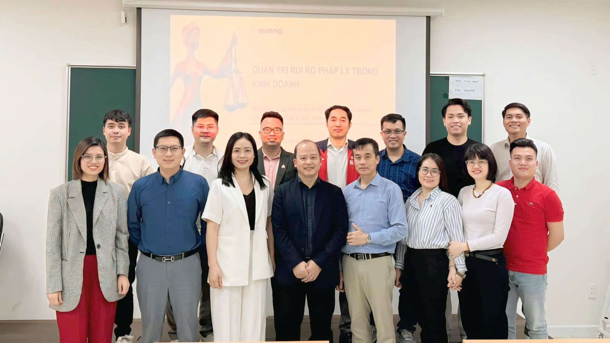 Báo cáo chuyên đề thực tế “Quản trị rủi ro pháp lý trong kinh doanh”