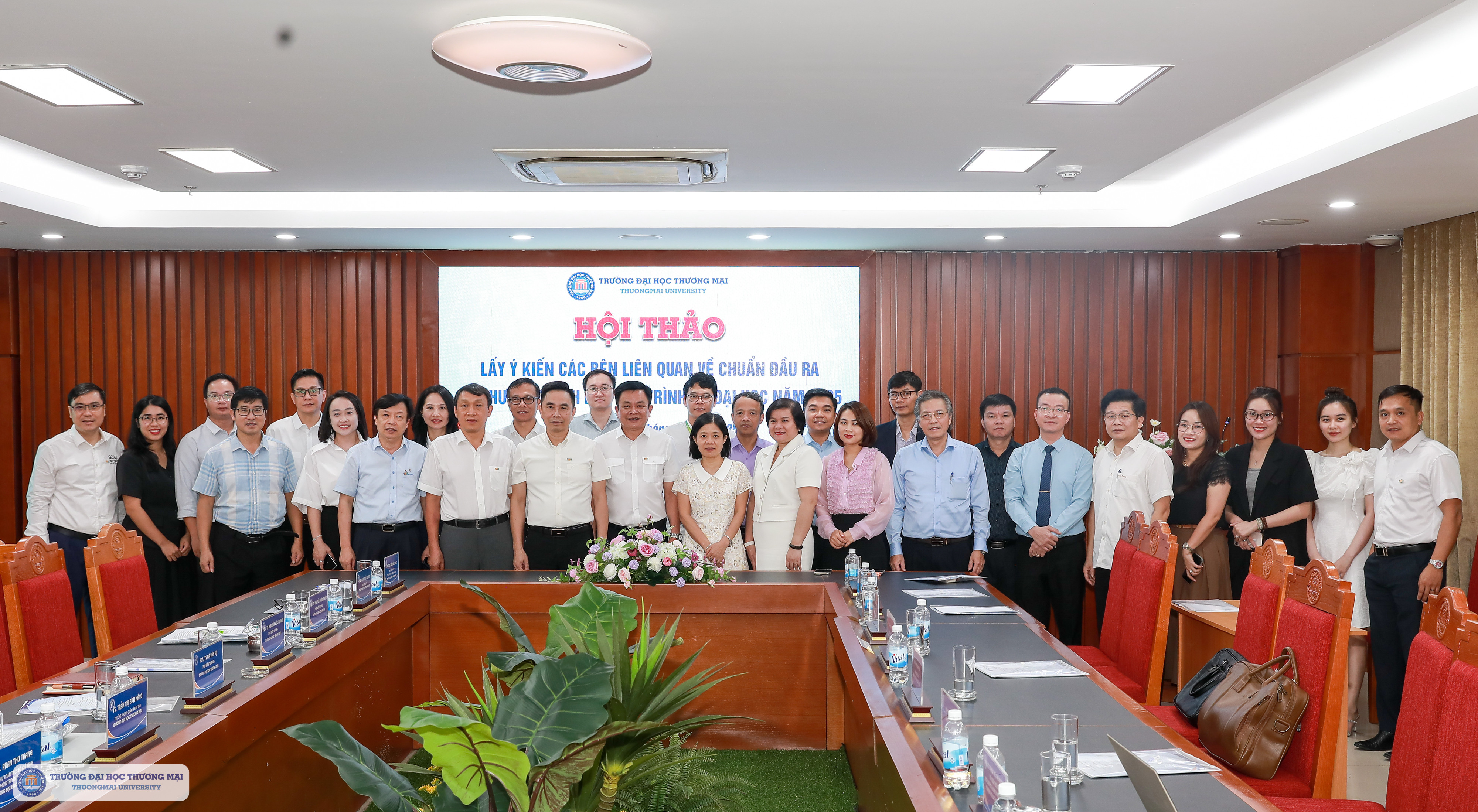 Hội thảo lấy ý kiến các bên liên quan về chuẩn đầu ra và chương trình đào tạo trình độ đại học năm 2025