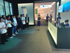 Sinh viên lớp Quản trị kinh doanh liên kết với trường ĐH IMC-Krems đi thăm quan thực tế tại Panasonic Risupia