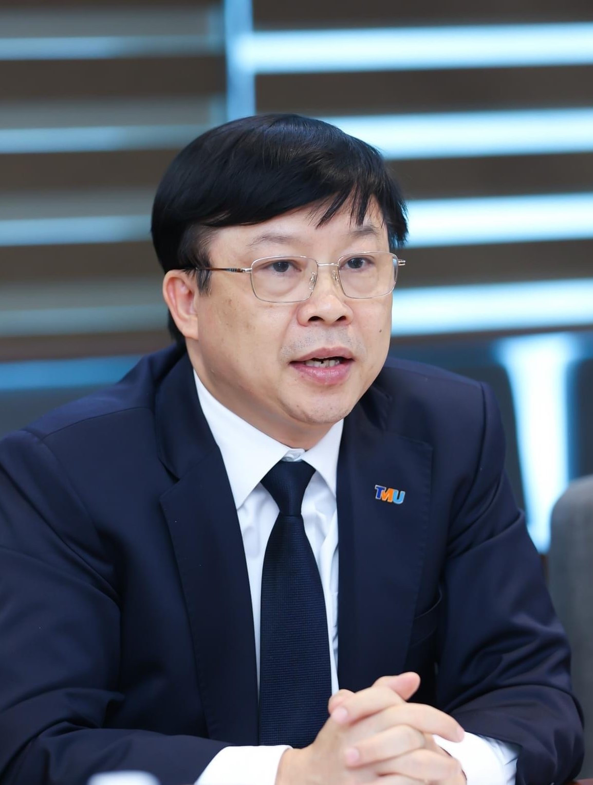 PGS.TS Hà Văn Sự