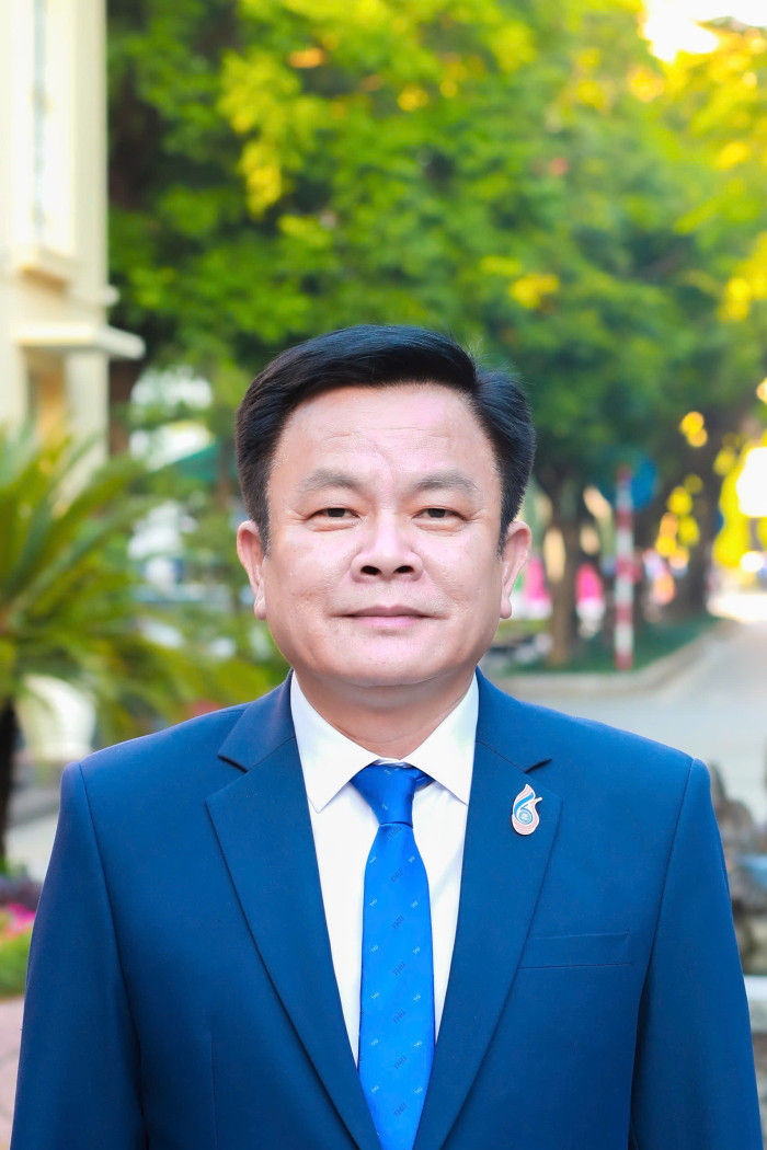 Nguyễn Hoàng