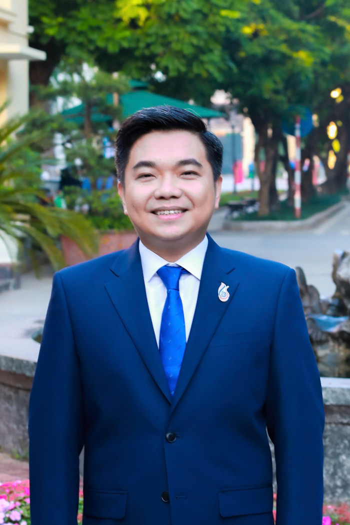Nguyễn Hoàng Việt