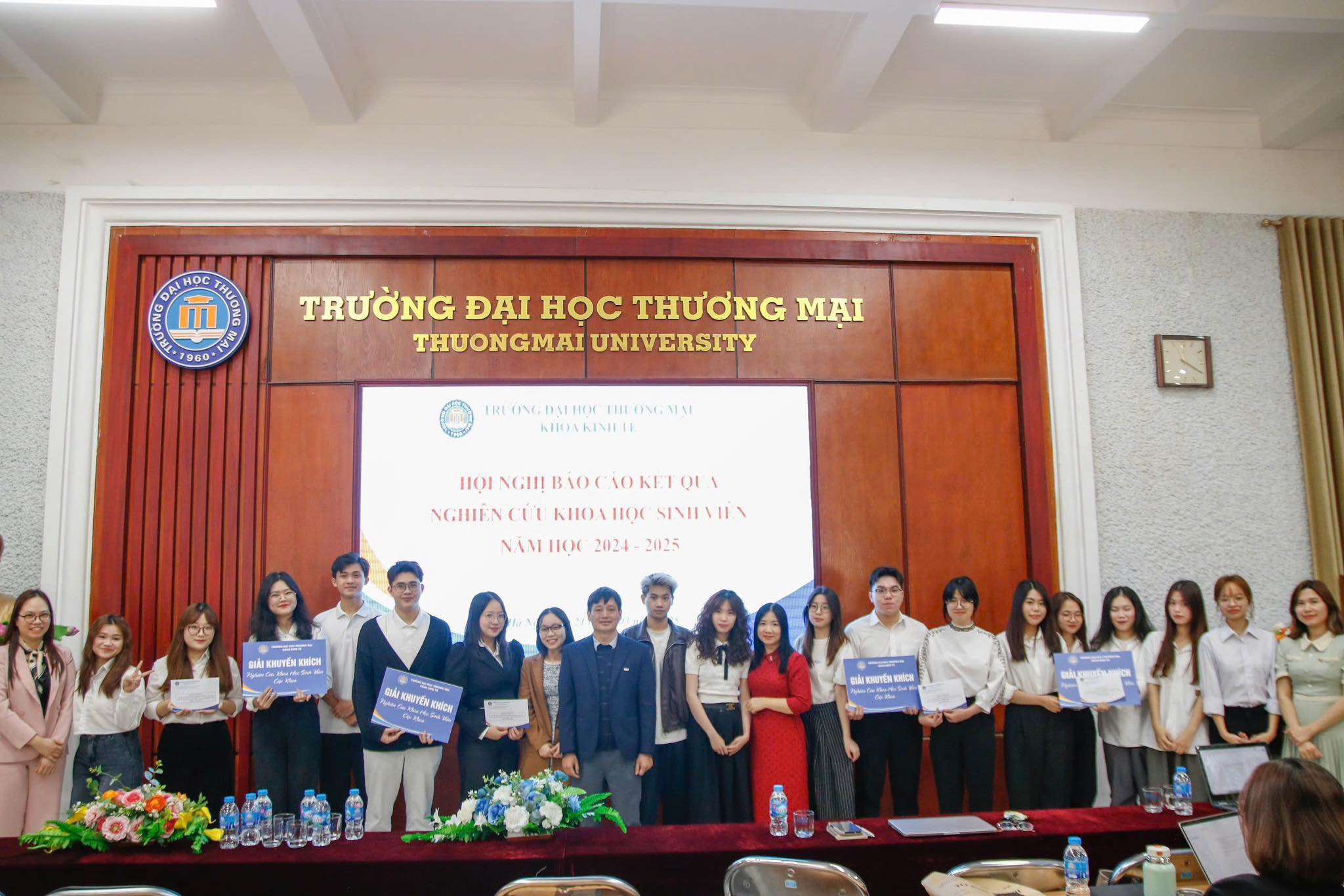 Hội Nghị Báo Cáo Kết Quả Nghiên Cứu Khoa Học Sinh Viên Khoa Kinh Tế Năm 