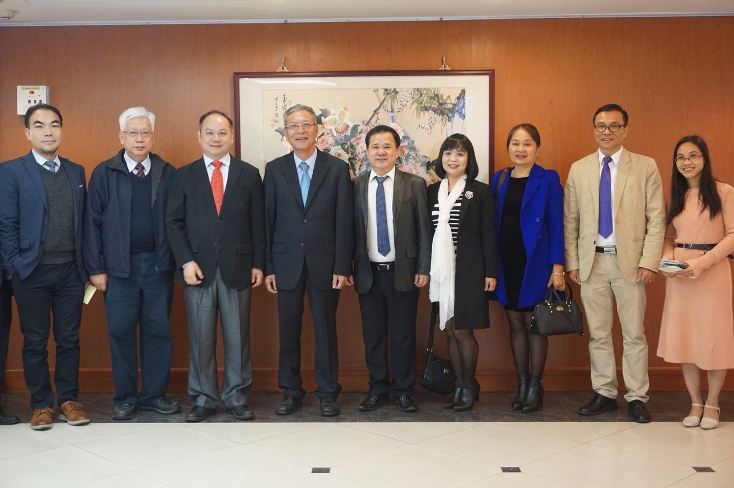 Đoàn công tác Trường đại học Thương mại thăm và ký hiệp định hợp tác với Đại học Long Hoa (Đài Loan)