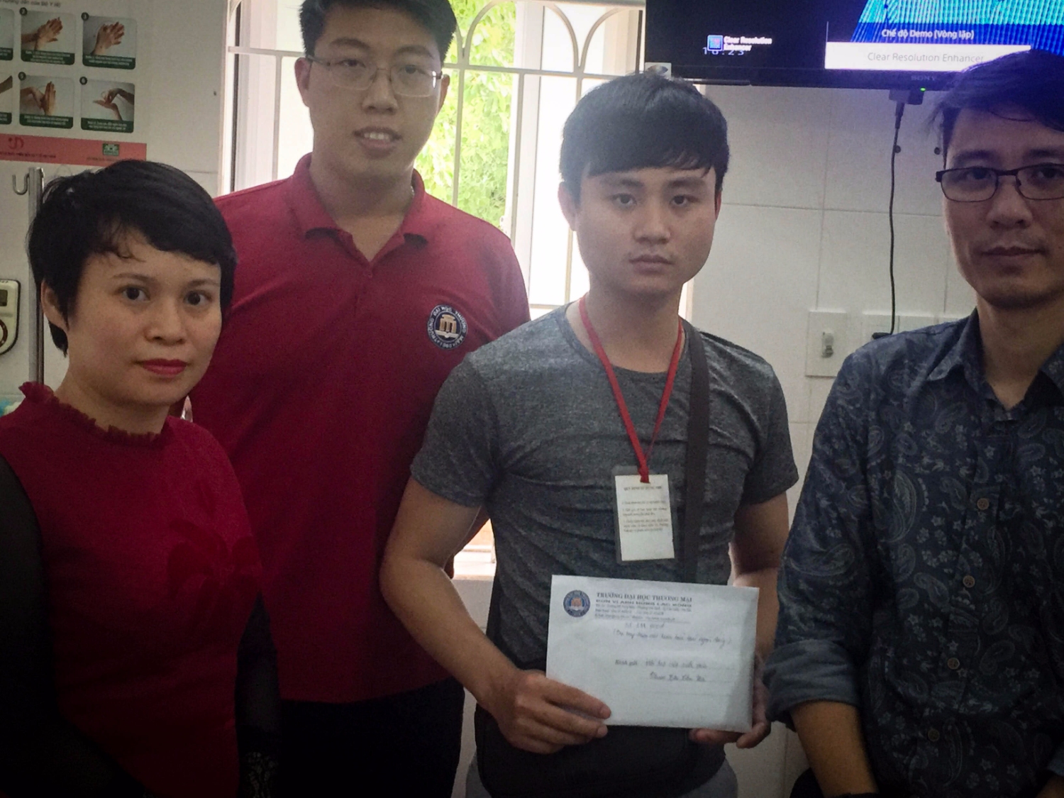 Quyên góp ủng hộ chi phí chữa bệnh cho em Phạm Thu Hà sinh viên K49E5