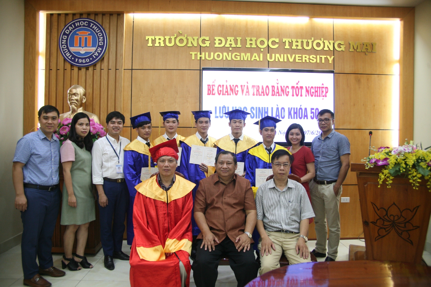 Lễ bế giảng và trao bằng tốt nghiệp lưu học sinh nước CHDCND Lào K50