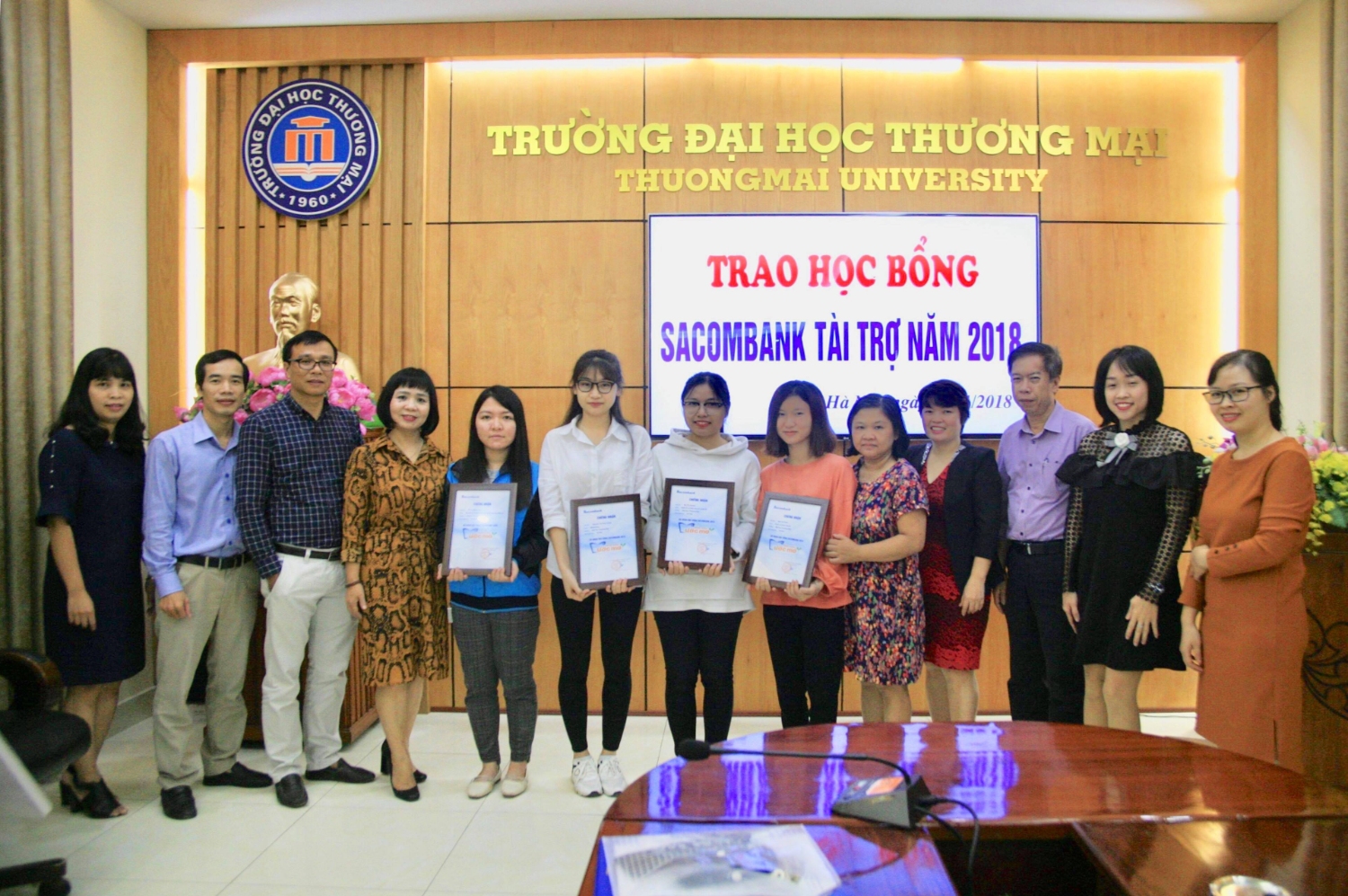 Trao học bổng Sacombank năm 2018.