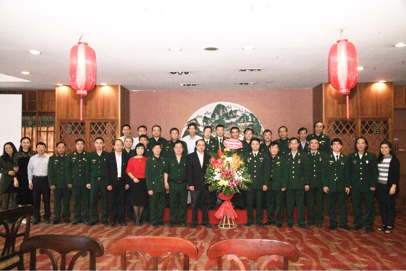 Gặp mặt nhân dịp kỷ niệm 74 năm ngày thành lập Quân đội Nhân dân Việt Nam