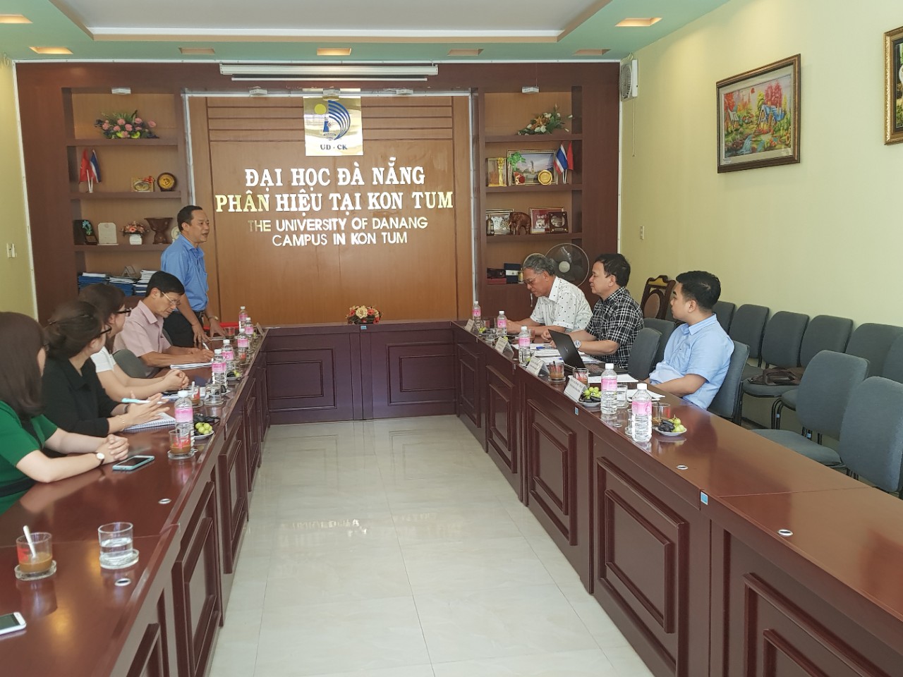 Meeting with University of Danang - Campus in Kontum to Discuss Plan of Co-organizing International Conference on “Commerce and Distribution”