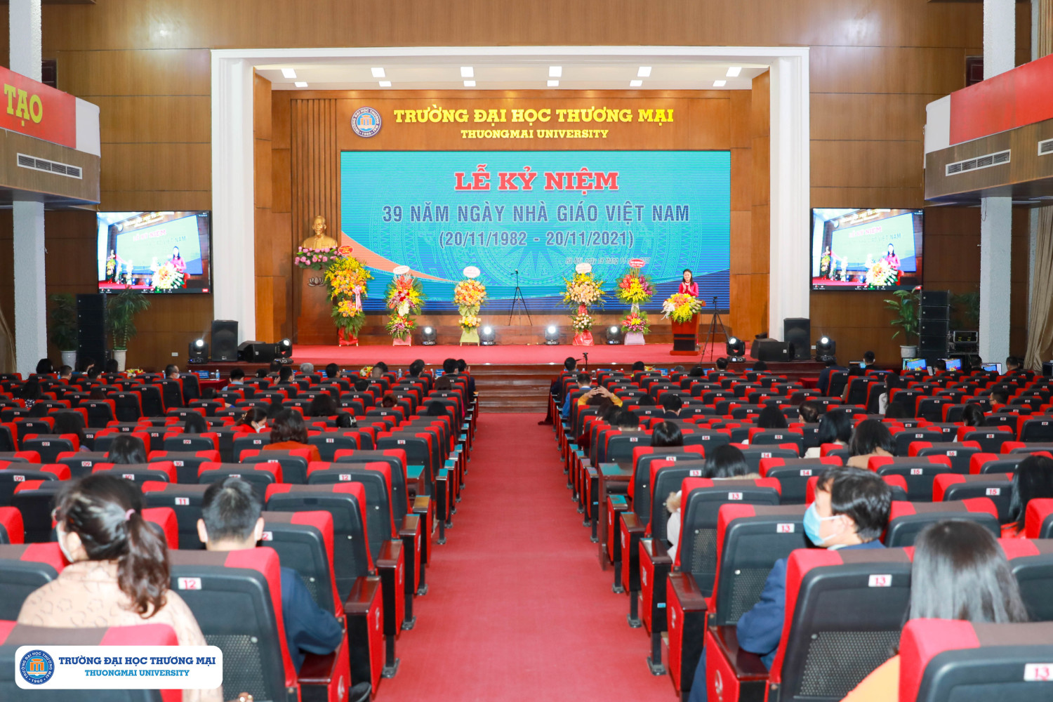 Lễ kỷ niệm 39 năm ngày Nhà giáo Việt Nam Trường Đại học Thương mại