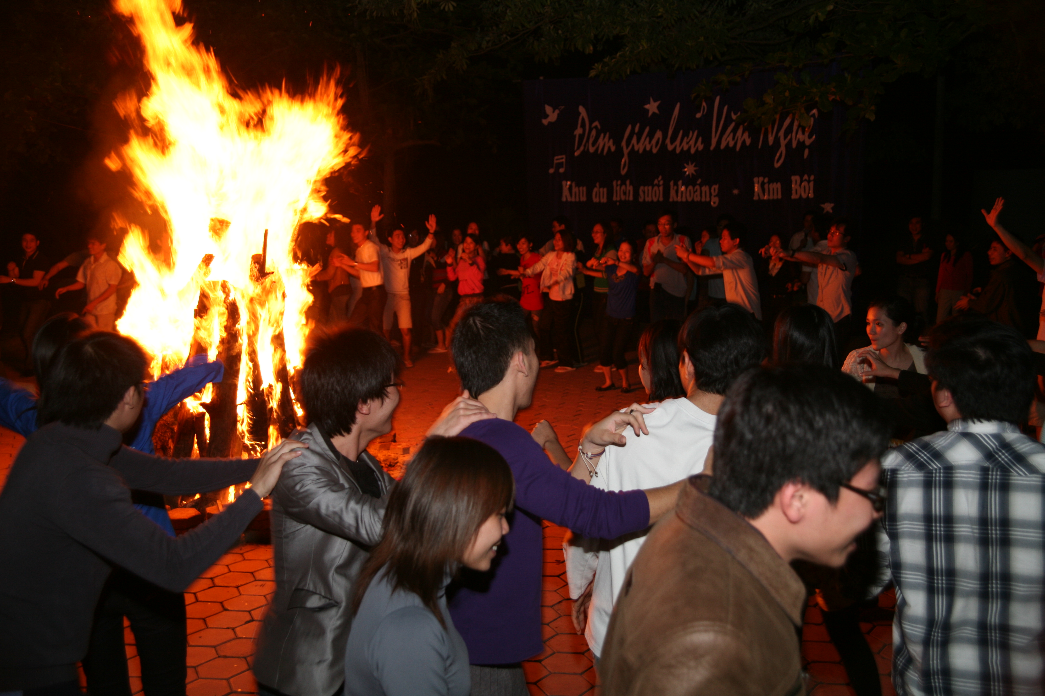 Tin về chương trình “Hội ngộ tháng 3” do Đoàn TNCS Hồ Chí Minh trường Đại học Thương mại tổ chức